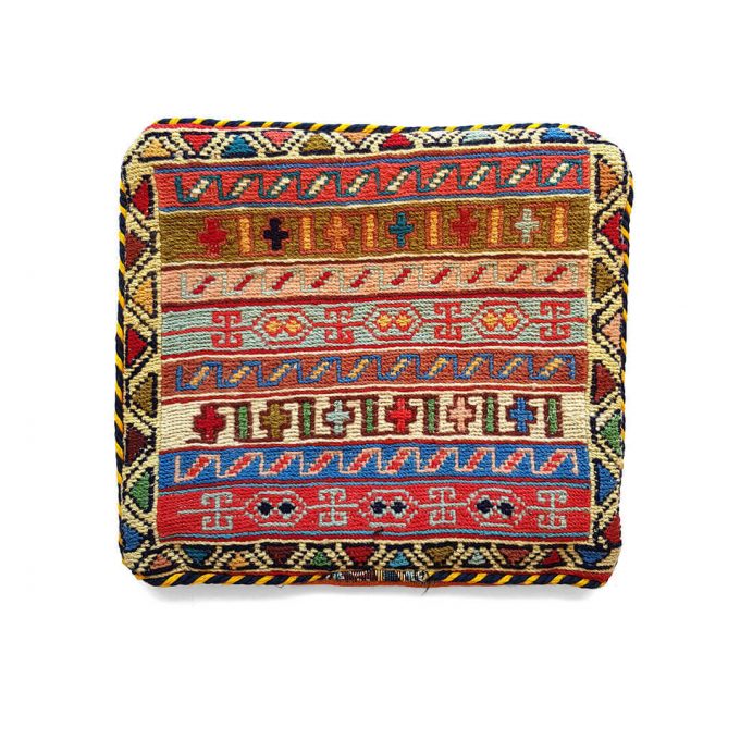 کوسن گلیم سوزنی سیرجان